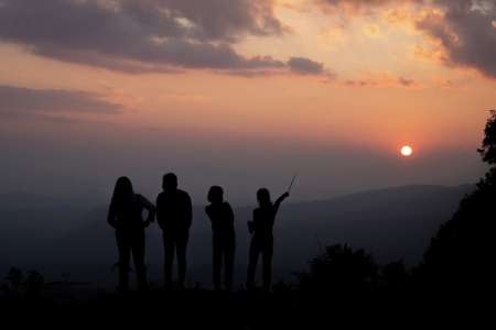 Top Tips for Epic Adventure Tours During Peak Season